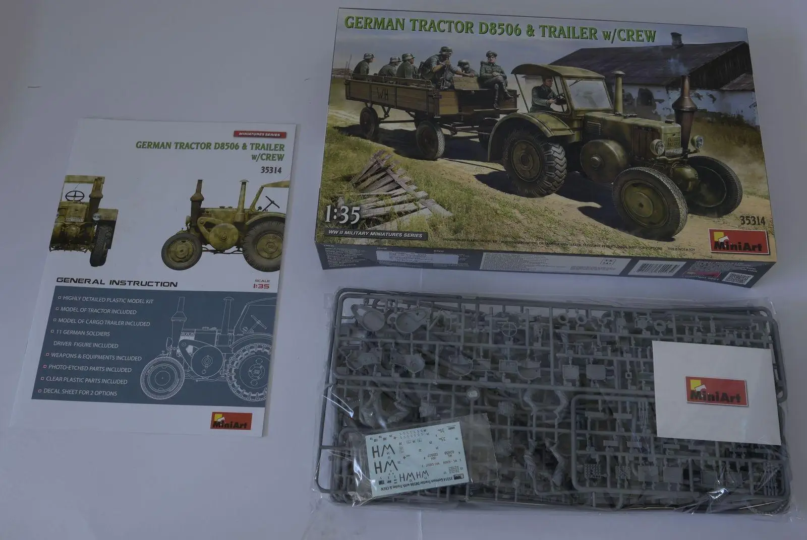 MiniArt 35314 1/35 scale German Tractor D8506 & Trailer w/Crew (Plastic model)