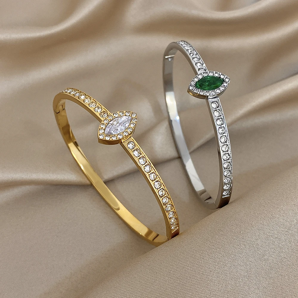 

Freetry Retro Green Zircon Water Drop Cuff Bracelet for Women Luxury Gold Color Stainless Steel Bracelet Bangle Wedding Jewelry