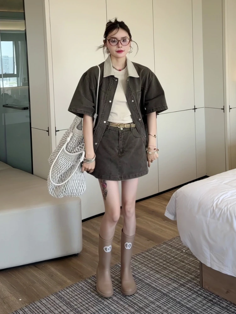 

Модный комплект для женщин, летний дизайн, вышитый топ без рукавов с v-образным вырезом, обнимающая юбка, элегантный комплект из двух предметов