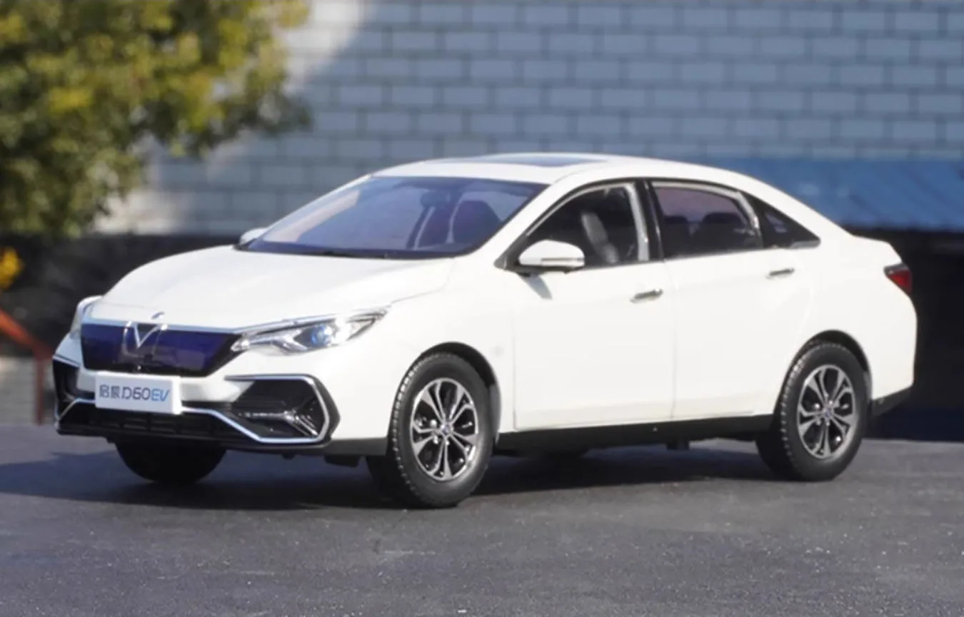 Originele gegoten schaal 1:18 Venucia D60 legering automodel klassiekers volwassen souvenir cadeau statische weergave