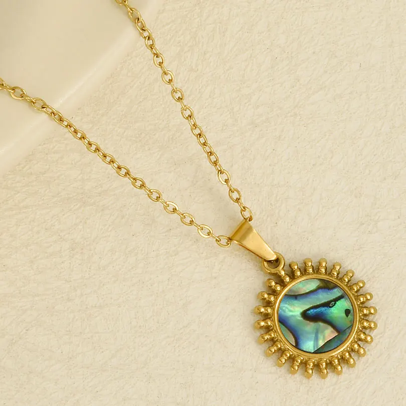 

True White Shell Treasure Abalone Shell Round Flower Pattern Sun Tail Pendant Necklace Non Fading Men Women Jewelry Necklace New