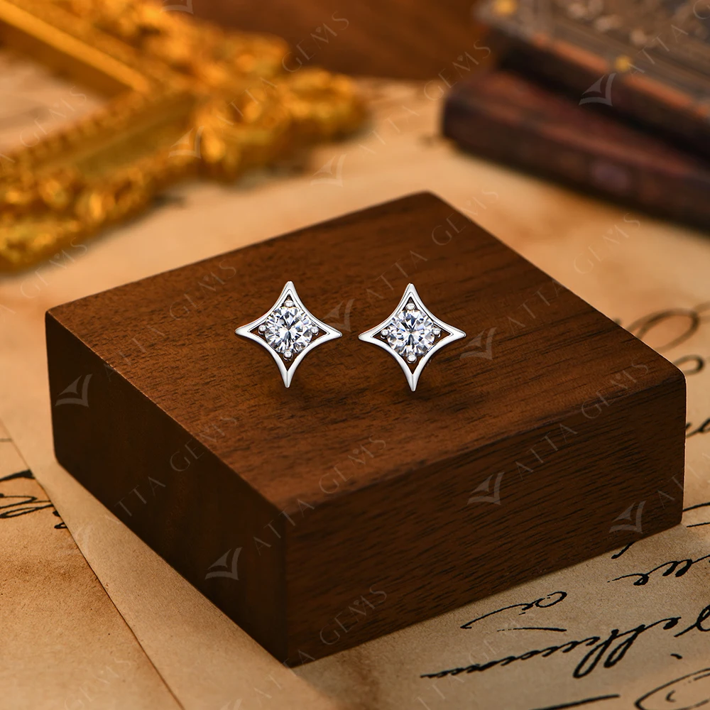 Attagems D Color VVS1 Round Moissanite Stud Earrings 925 Sterling Silver Four Point Star Jewelry Gift For Women