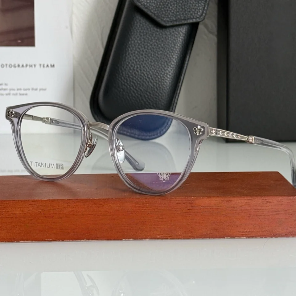 Gafas de lujo para hombre y mujer 2026: Montura de acetato de diseño de marca de alta gama con patrón de tallado retro exquisito, novedad de moda mundial.