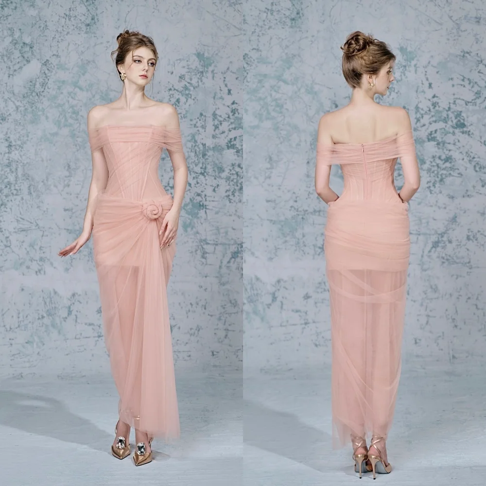 dostosowaneDostosowane wykwintne kwiaty suknia wieczorowa pełna wdzięku z odkrytymi ramionami suknie gwiazd przepuszczalne proste rozcięcia po bokach P