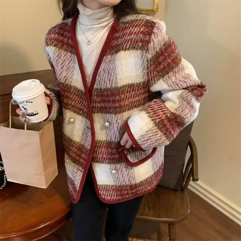 MiiiiX Retro Elegant Loose Plaid Tweed Coat Women Outerwear 2024 Autumn New V-neck Plus Size Thicken Quilted Coat Woolen Jacket