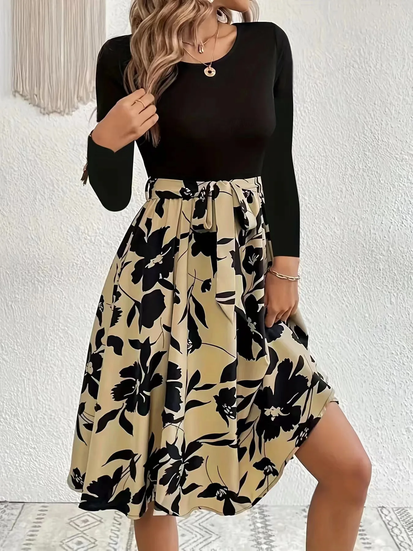 

Модное осеннее черное платье миди с длинным рукавом для женщин 2023, повседневное платье с принтом на шнуровке, простые элегантные женские платья с круглым вырезом