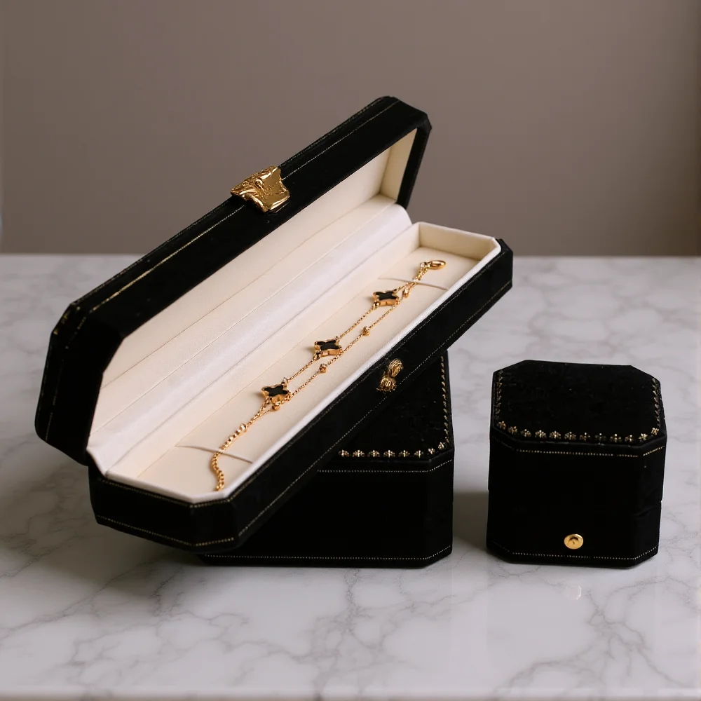 

Octagonal Velvet Ring Box Earrings Pendant Necklace Bracelet Storage Case Gift Box For Engagement Wedding Jewelry Box Joyero