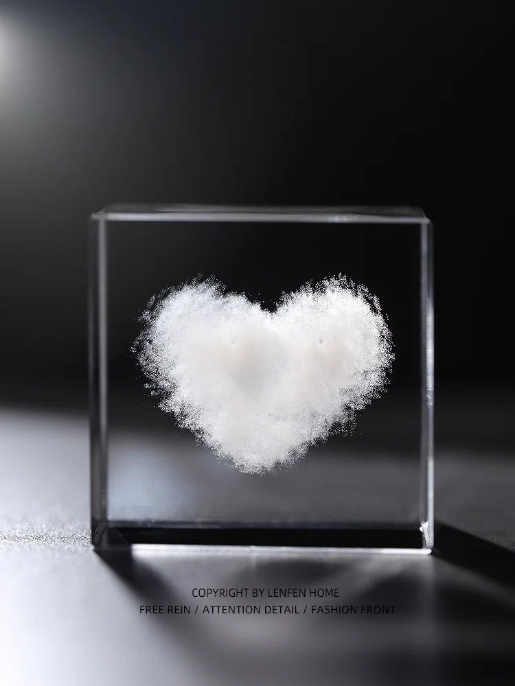 

Ins Creative Heart-shaped White Cloud Ornament Cloud Cube Crystal Cloud Desktop for Boyfriend and Girlfriend Birthday Gift