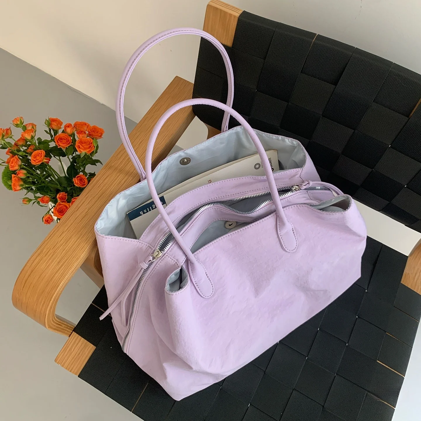 Large Capacity Nylon Tote Bag Travel Fitness Handheld Shoulder Bag Multi-Layer Computer Bag Minimalist Design for Men And Women