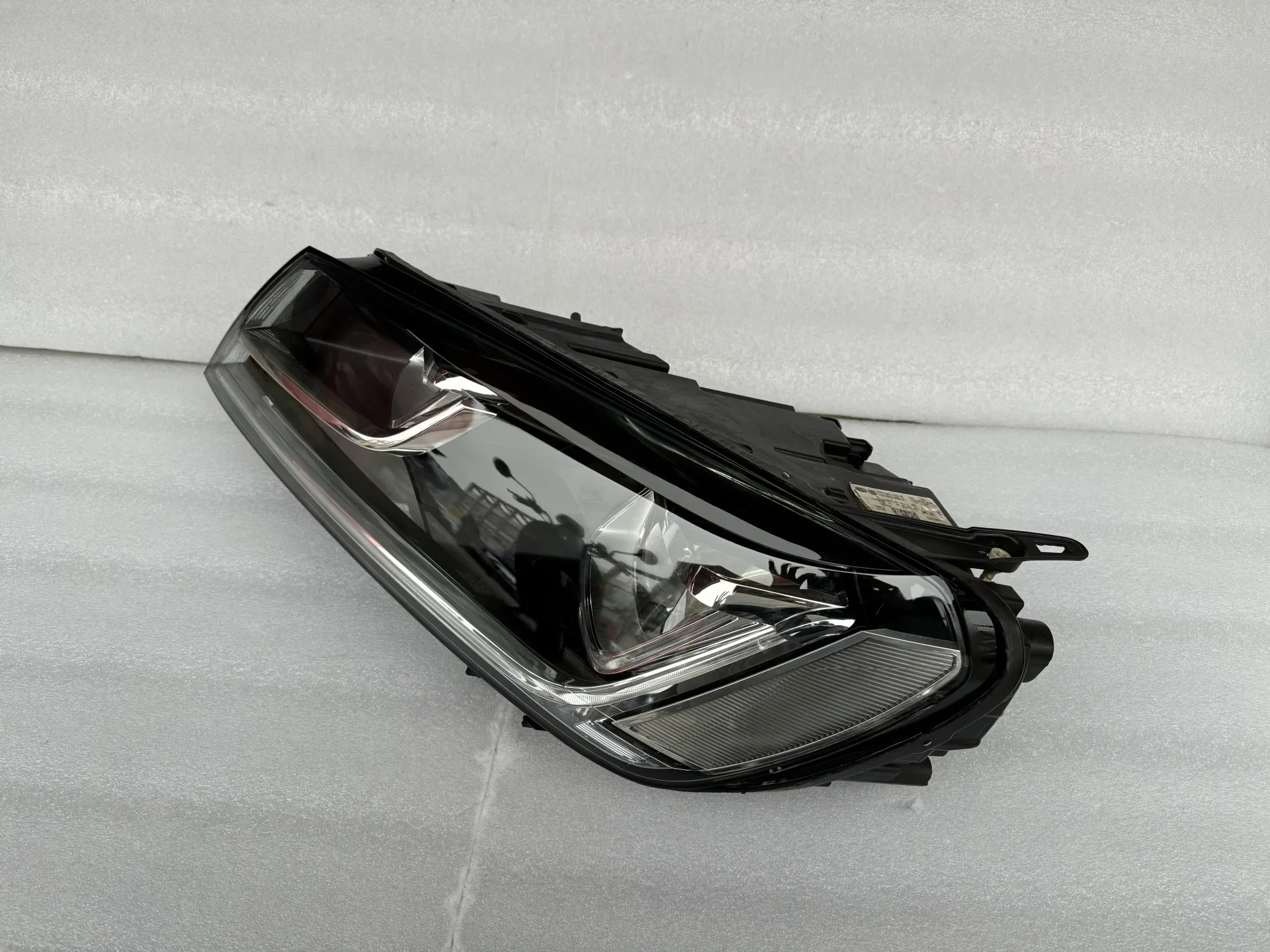 High quality headlights suitable for Volkswagen Touareg hernia headlight lighting system 2016-2019 Touareg hernia headlights