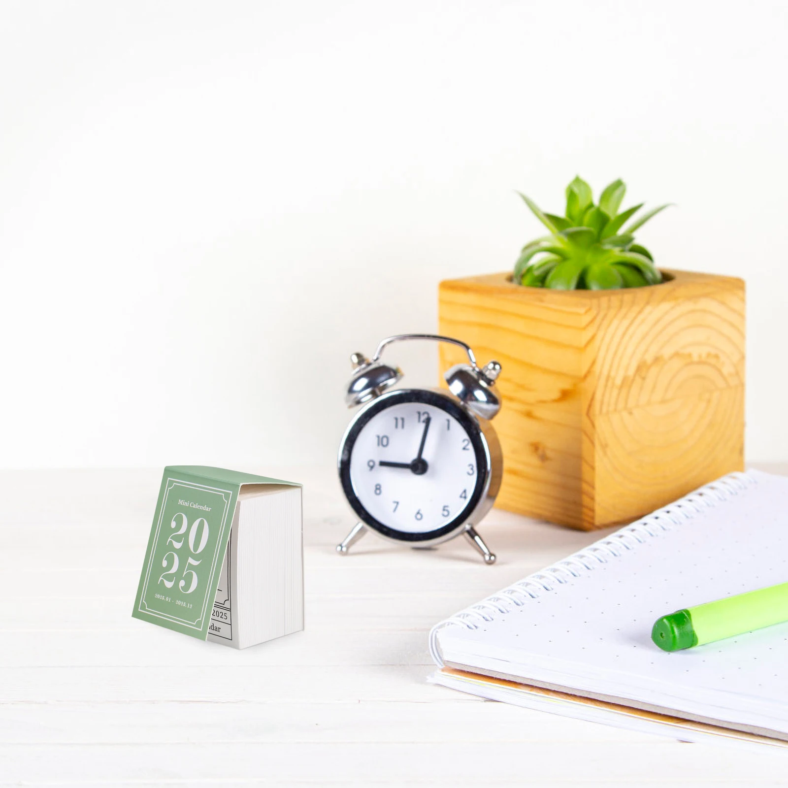 Mini Calendar Desktop Standing Green Tear Off 2025 Retro Small Desk Decor Mini Schedule Notepad Paper Material Clear