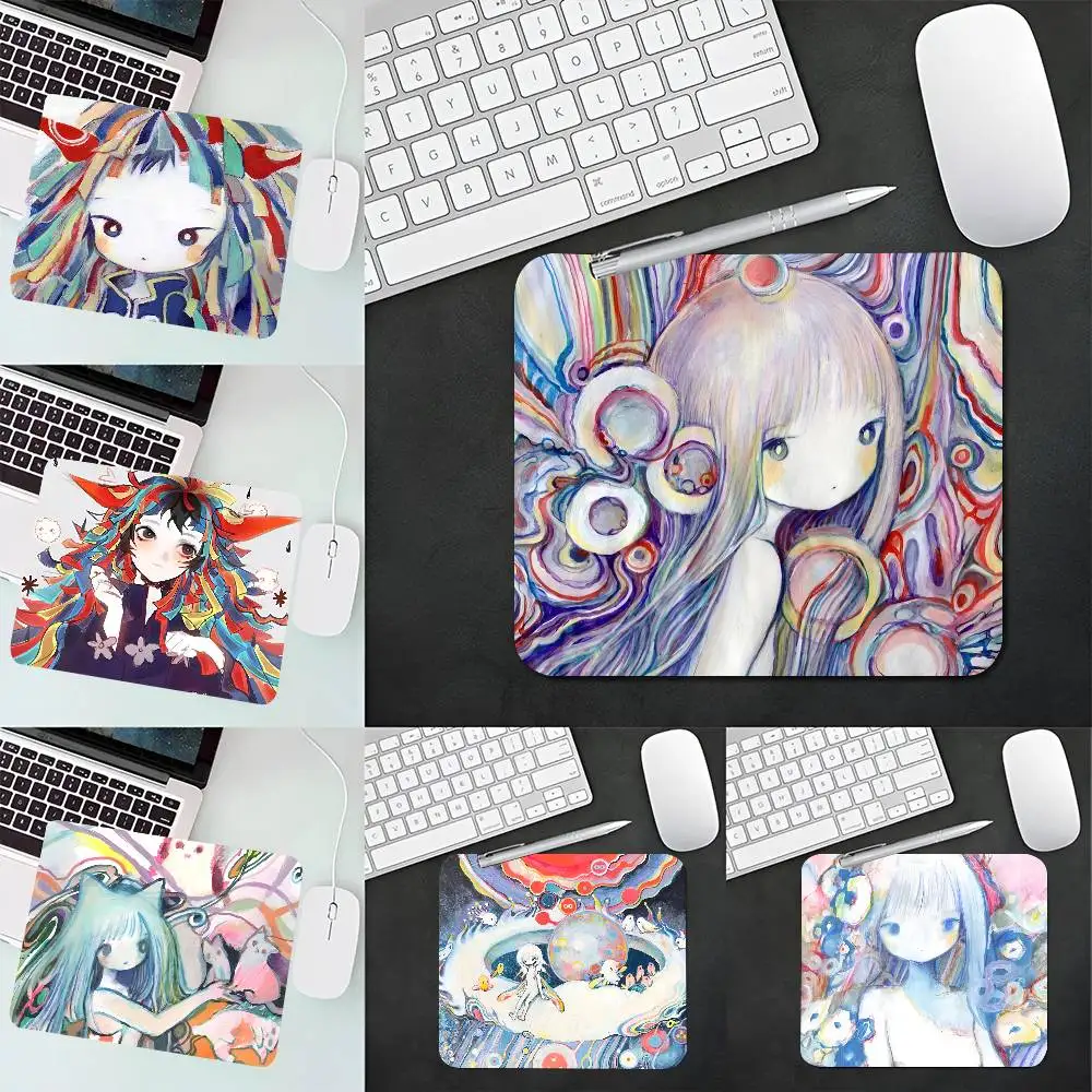 Music Master Kikuo Mousepad Small LockEdge Mouse Pad For Gamers Computer Desk Pad Rectangular Anti-slip Rubber