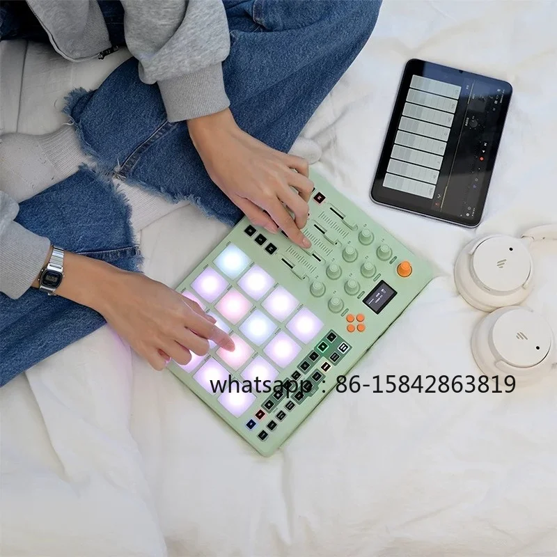 Tempo∞ C16 Electronic Percussion Pad MIDI Arranger Music Band Instrumental Keyboard