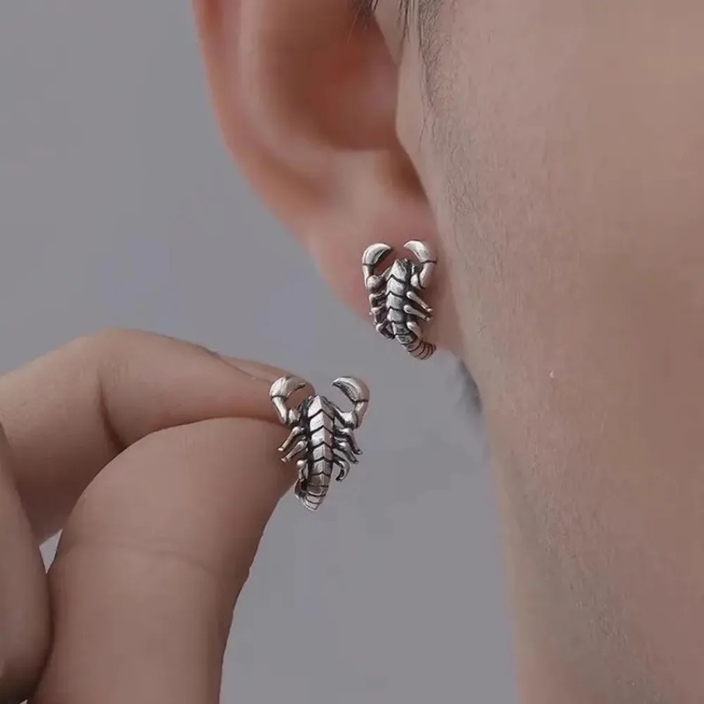 

New Trend Black Fashion Retro Scorpion Earrings in Europe and America Trend Hip-hop Fashion Animal Earrings Wholesale
