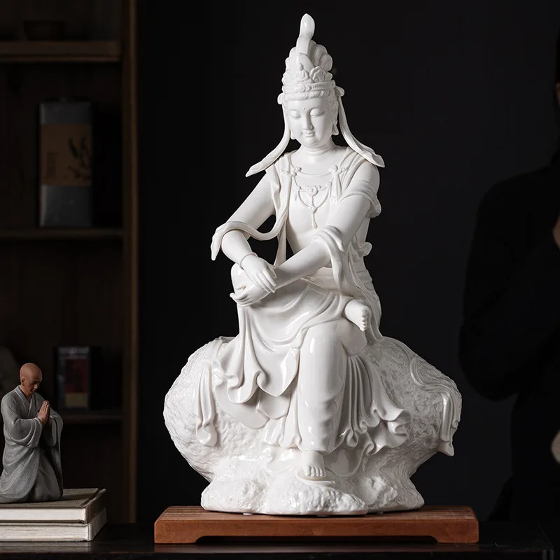 Ceramic Free Water Moon Guanyin Bodhisattva Buddha Statue Boutique Sculpture Great Mercy And CompassionW1
