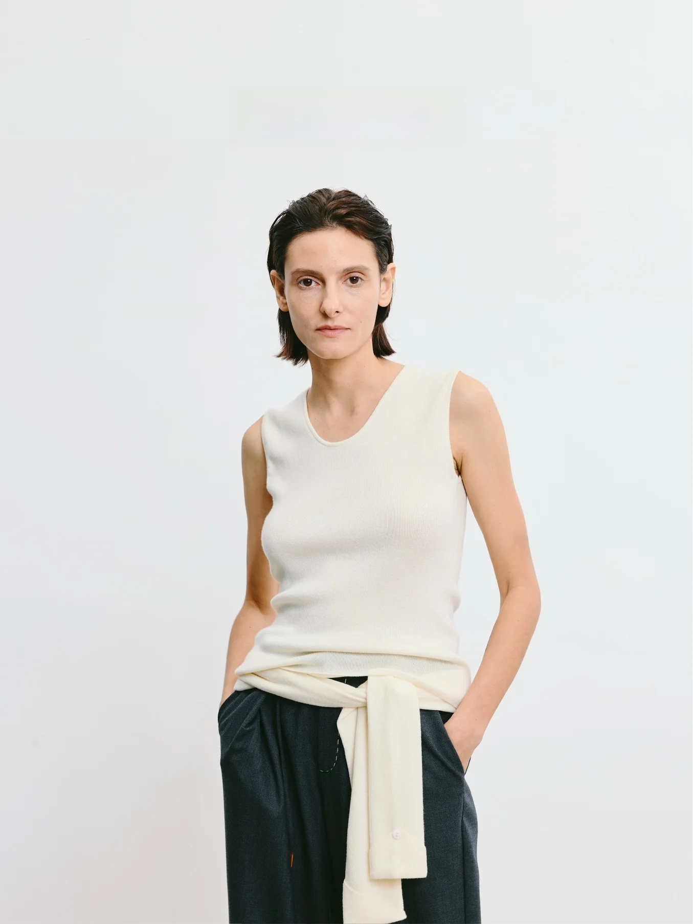 

LIHAN Pure Color U-Ne Wool Knitted Vest Women's Design Sensation Inner Wear Top Spring 2026 Commute Sle Slim Fit