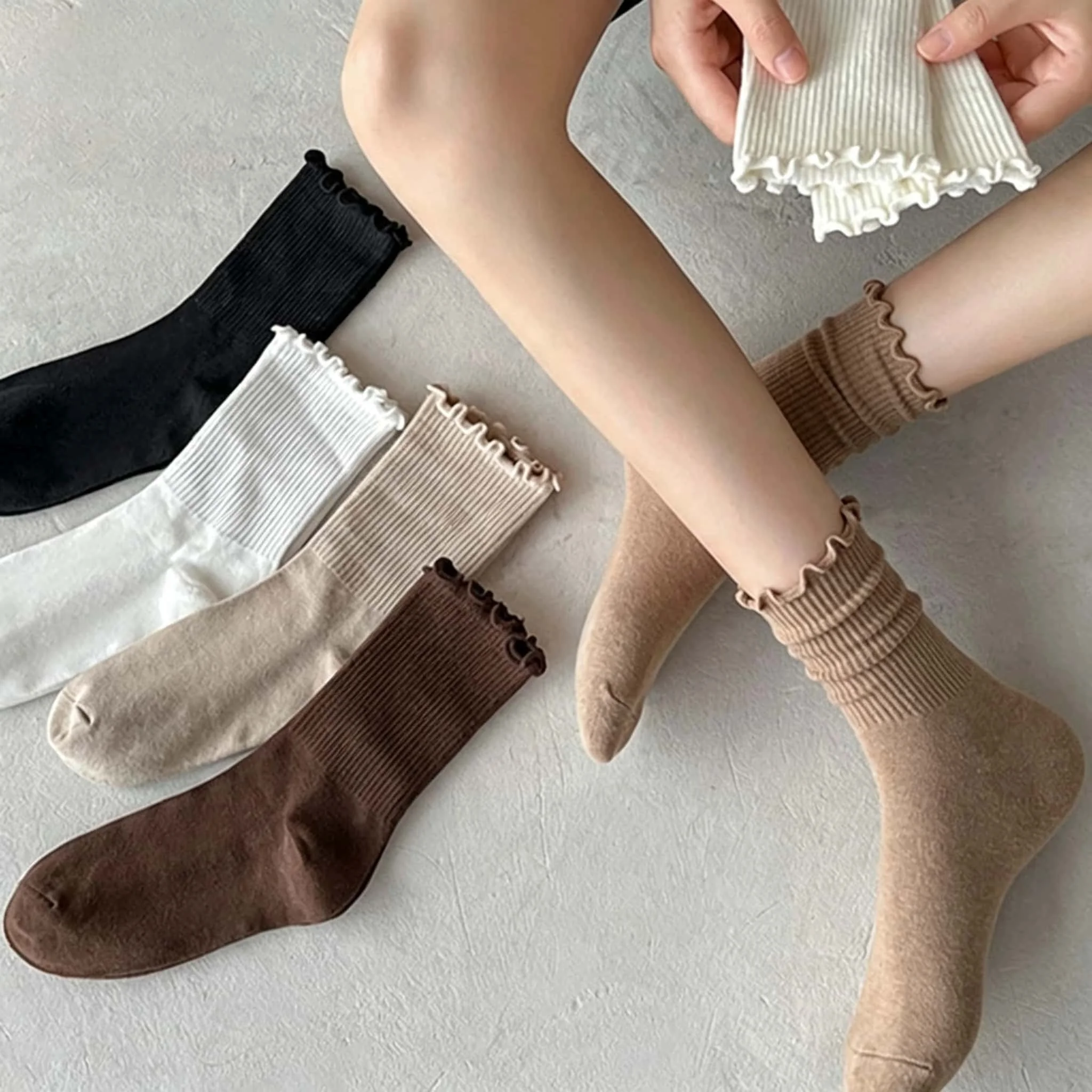 Mixed Set of 6 Pairs of Socks with Ruffled Edges for Women, Breathable and Sweet Style for Spring and Autumn, Versatile Trendy Lace Mid-Calf Socks