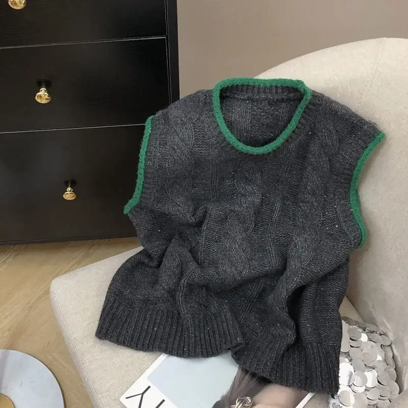 Korean Color-blocking Round Neck Twist Pattern Knitted Vest for Women Autumn and Winter New Loose Versatile Sweater Vest