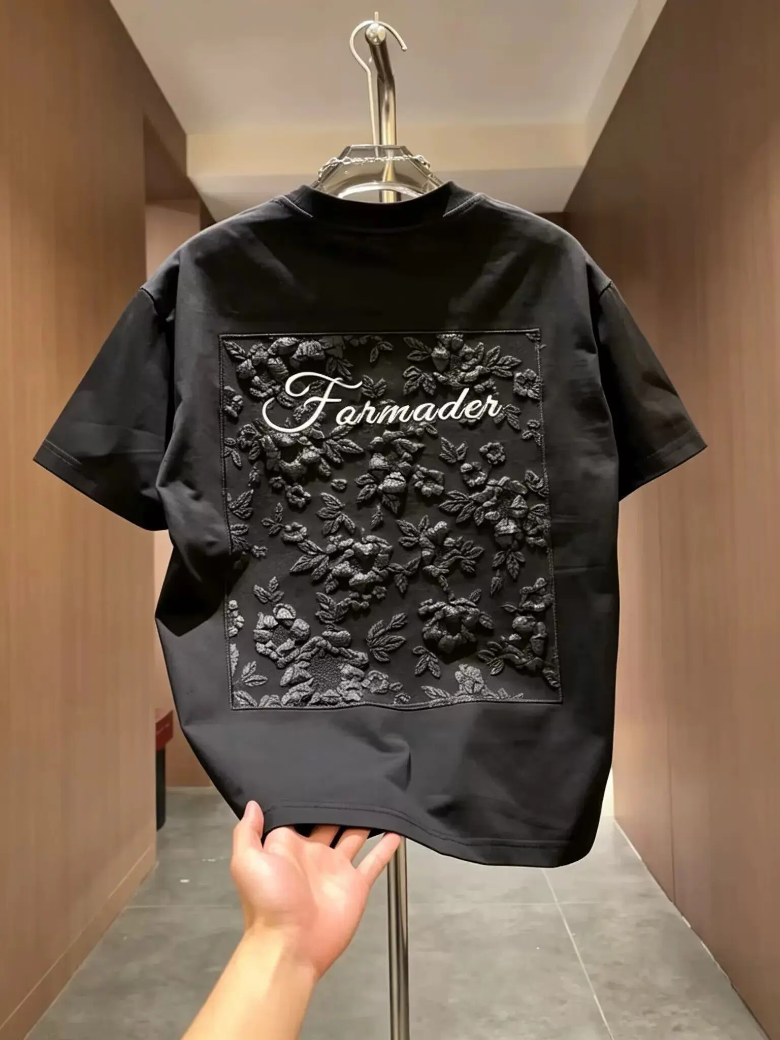 Summer New Style Men's T-shirt Embroidery Relief Floral 3D round Neck Short Sleeve Fashionable Versatile Cotton Polyester Blend