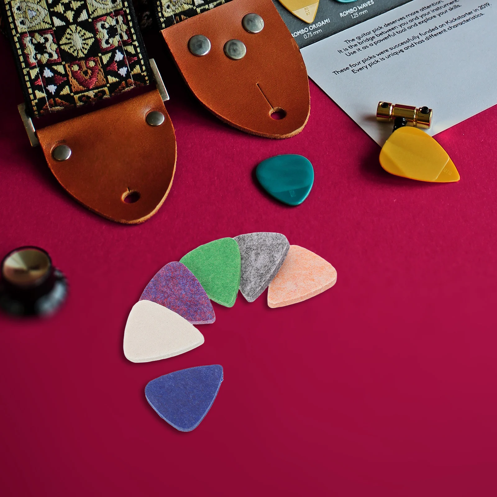 

6Pcs Ukulele Picks Felt Wool Plectrums Colored Guitar Finger Thumb Picks Acoustic Bass String Instruments Accessories Set