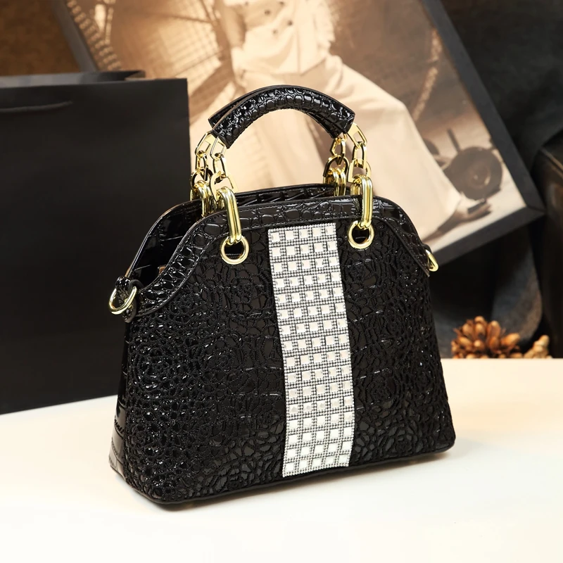 2024 New Fashion Crocodile Pattern Women\'s Bag Versatile, Elegant, Large Capacity Lace Handbag, Middle aged Mom\'s Bag