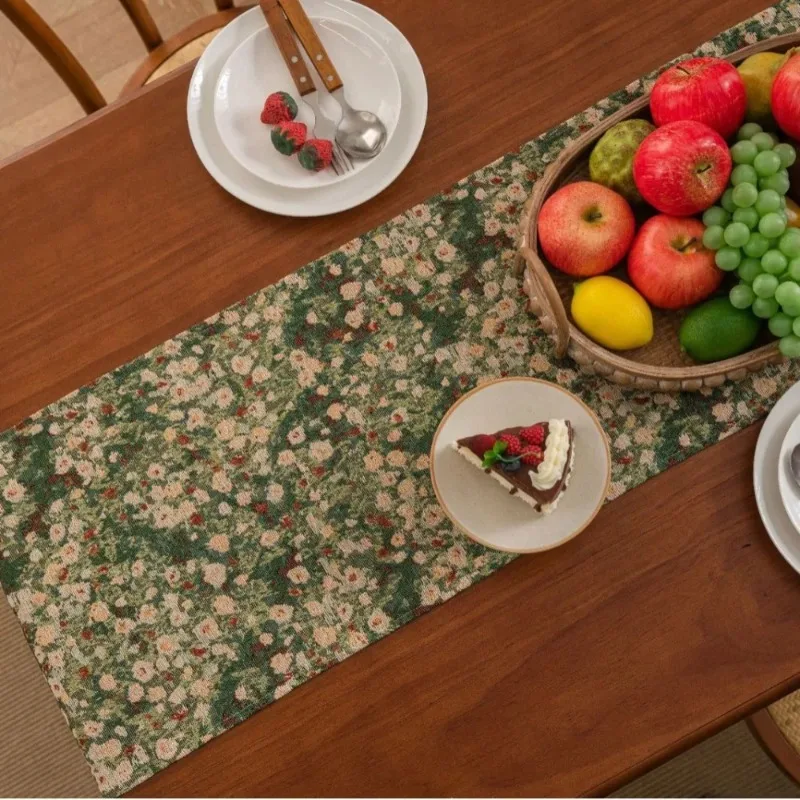 

Elegant Vintage Jacquard Table Runner Thickened Flower Pattern Tablecloth with Tassel Table Cover Banquet