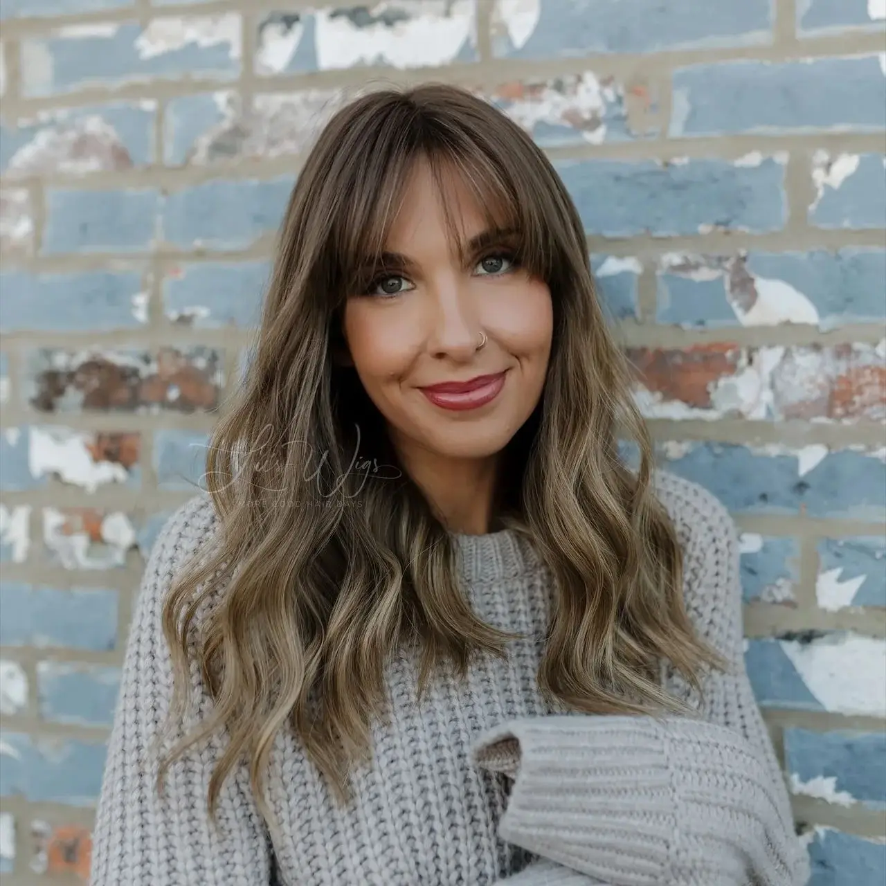 

Мягкие натуральные волнистые коричневые парики, занавеска с челкой, смесь человеческих волос, синтетическое волокно, темно-коричневый парик с бахромой, темные корни, полные парики