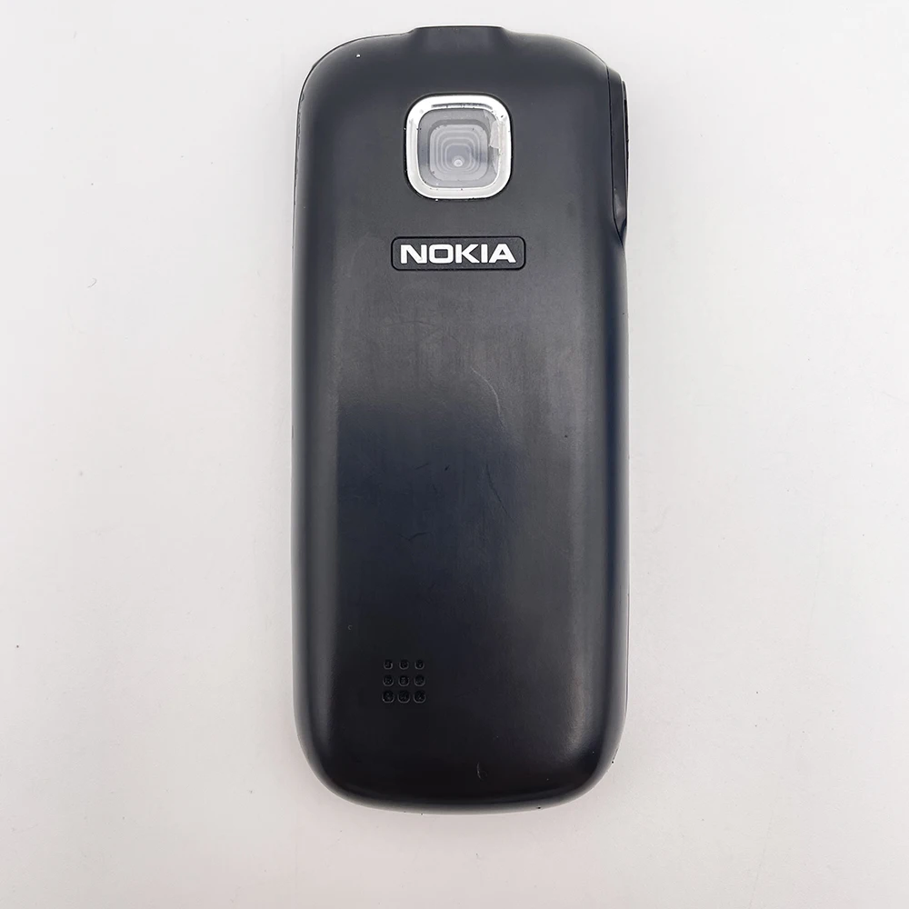 هاتف Nokia 2330 الكلاسيكي الأصلي المصنوع في فنلندا يدعم اللغة الإنجليزية بحالة جيدة فقط