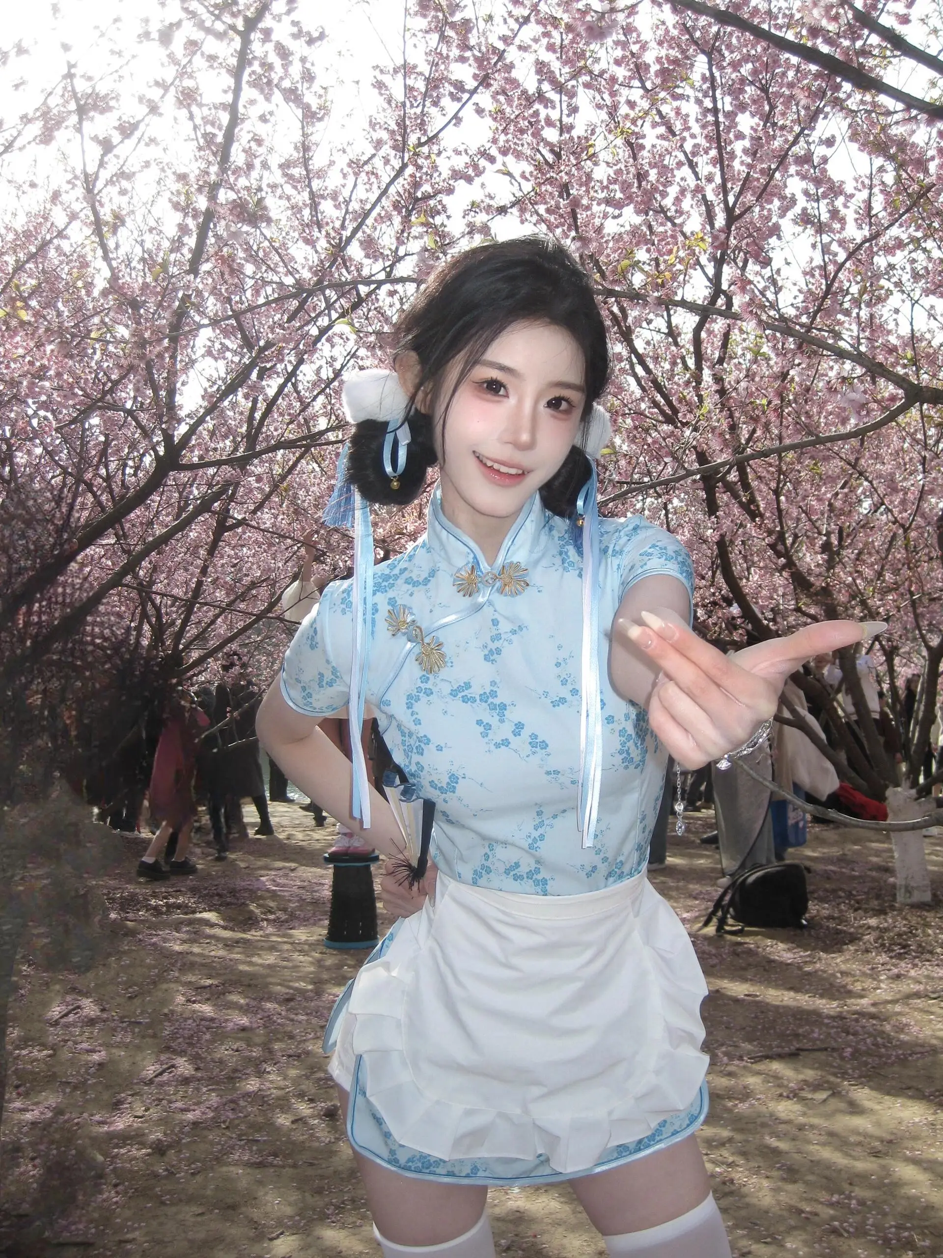 로우인 파 코스프레 중국 스타일 일본 메이드 로리타 세트 또는 라운드 칼라 로우 슬릿 또는 슬...