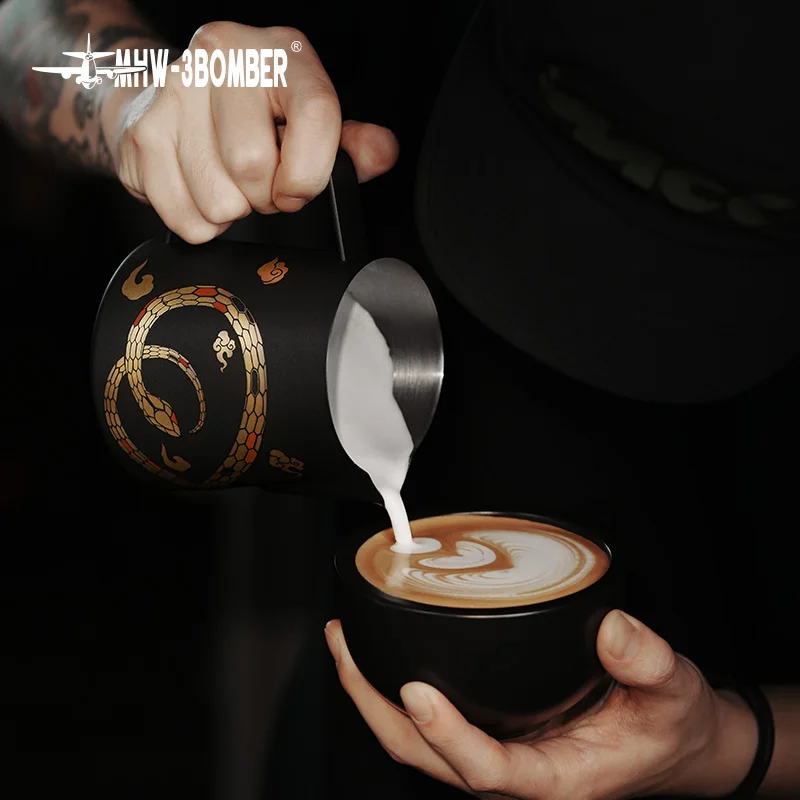 Jarra para espumar leche MHW-3BOMBER, 450/500/600ml, jarra para cocinar al vapor Espresso, Latte Art de acero inoxidable, jarra para leche Barista, herramienta para café