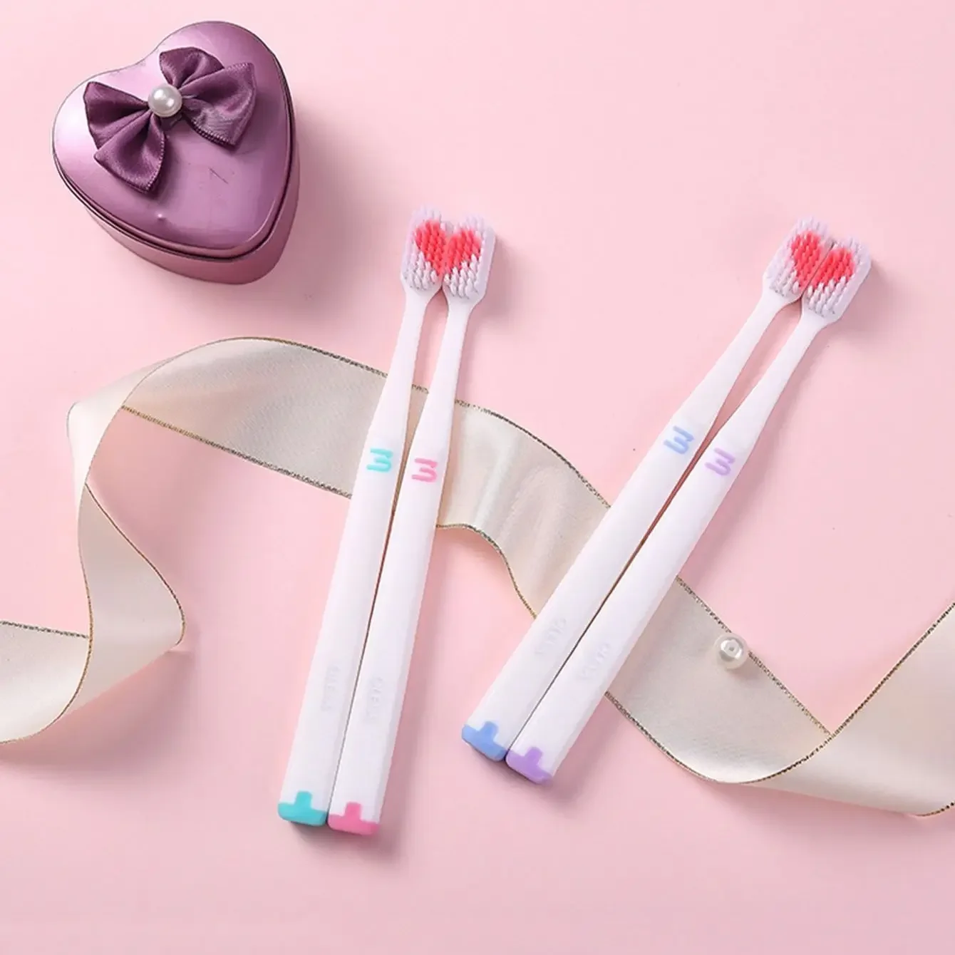 

2 шт. - зубная щетка для чистки тонких волос Love Couple - случайный цвет