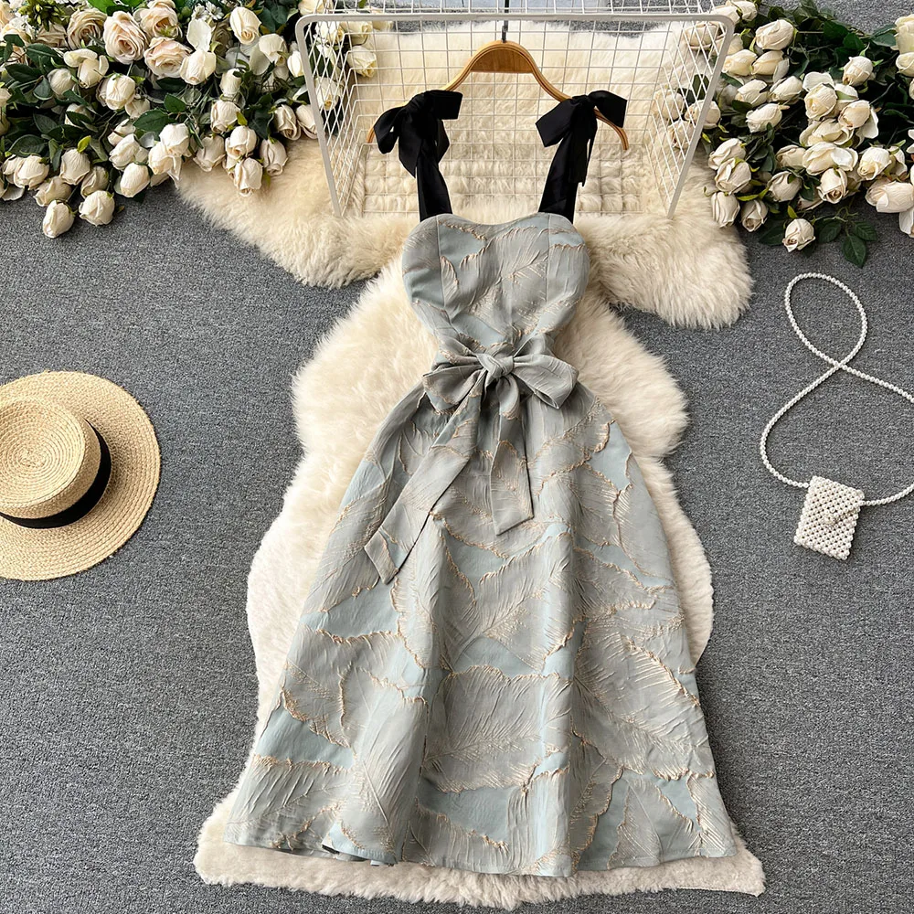 Light Blue Dress Women's Summer Lace Up Bow Square Collar Sleeveless Dress Slim Fit Belt Design Tea-Length A-line Printed Dress