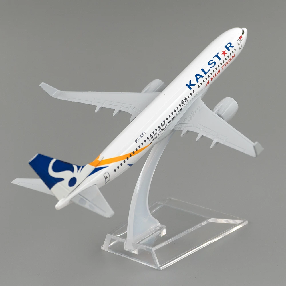 1/400 Scale Alloy Aircraft Boeing 737 Indonesia Kalstar Aviation 16cm Plane B737 Model Children Kids Gift Collection Decoration