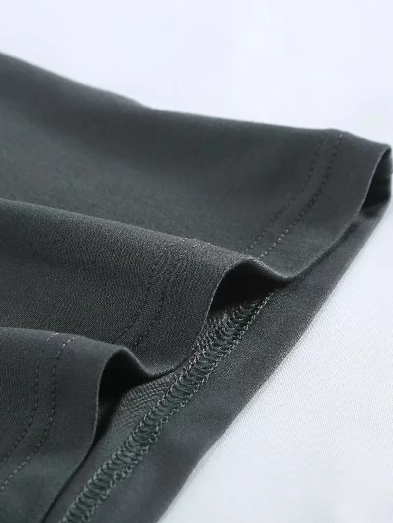 กางเกงชั้นในสีดำรักตัวเองรุ่นใหม่สำหรับฤดูร้อนปี 2025 สวมใส่สบาย เรียบง่าย และกางเกงขาสั้นสี่มุมเข้ารูปพอดีตัว