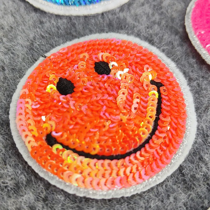 Colorful Cartoon smiling Face Sequin Embroidery Patch, DIY Ironing, Sewing, Embroidered Fabric, Clothing, Bags, Shoes, Hats, AC