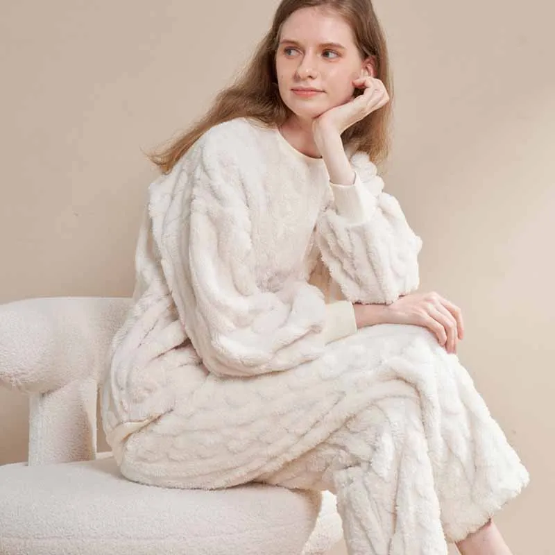 

Sexy Round Neck Sleepwear Long Sleeved Pants Two-Piece Women's Coral Fleece Pajama Set Warm Flannel Intimate Lingerie Nightwear