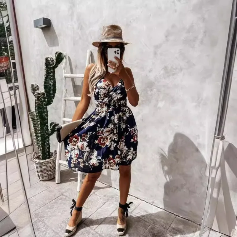 Casual Halter Ruffle Hem A-Line พิมพ์ลายดอกไม้ชุดผู้หญิงฤดูร้อนแฟชั่น V คอดอกไม้ Suspender เอว Cinching ชุด