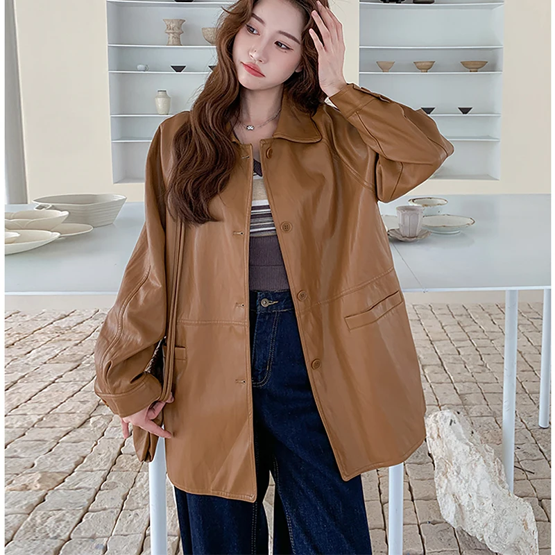 

Женская коричневая кожаная куртка в стиле ретро 2026 года, осенняя новинка, элегантное повседневное пальто из искусственной кожи, свободный крой, модный дизайн, высокое качество, топ-модель