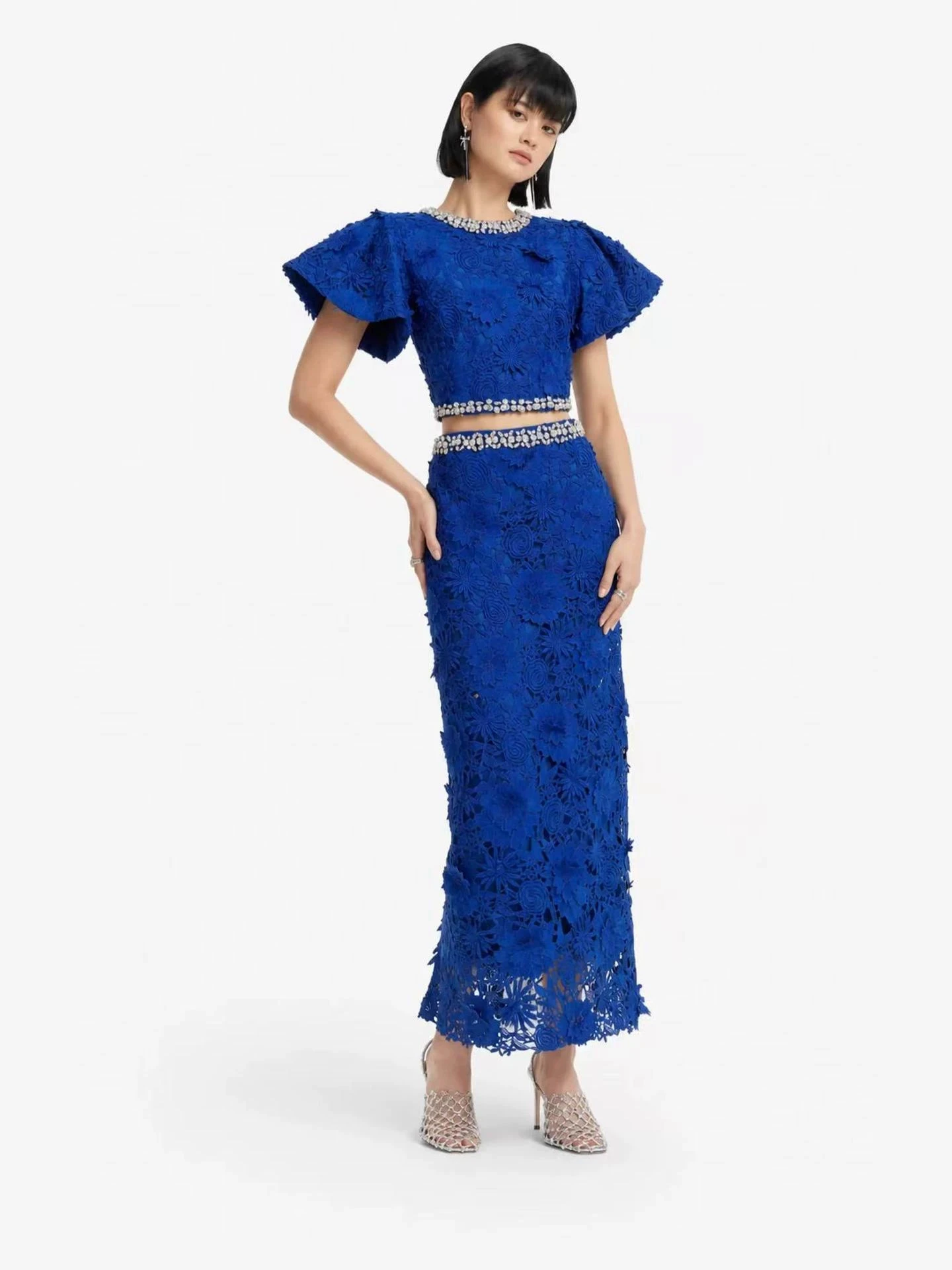 2026 New Heavy Industry Nail Drill Embroidery Water soluble Lace Elegant Short Sleeve Top High Waist Half Skirt Two Piece Set