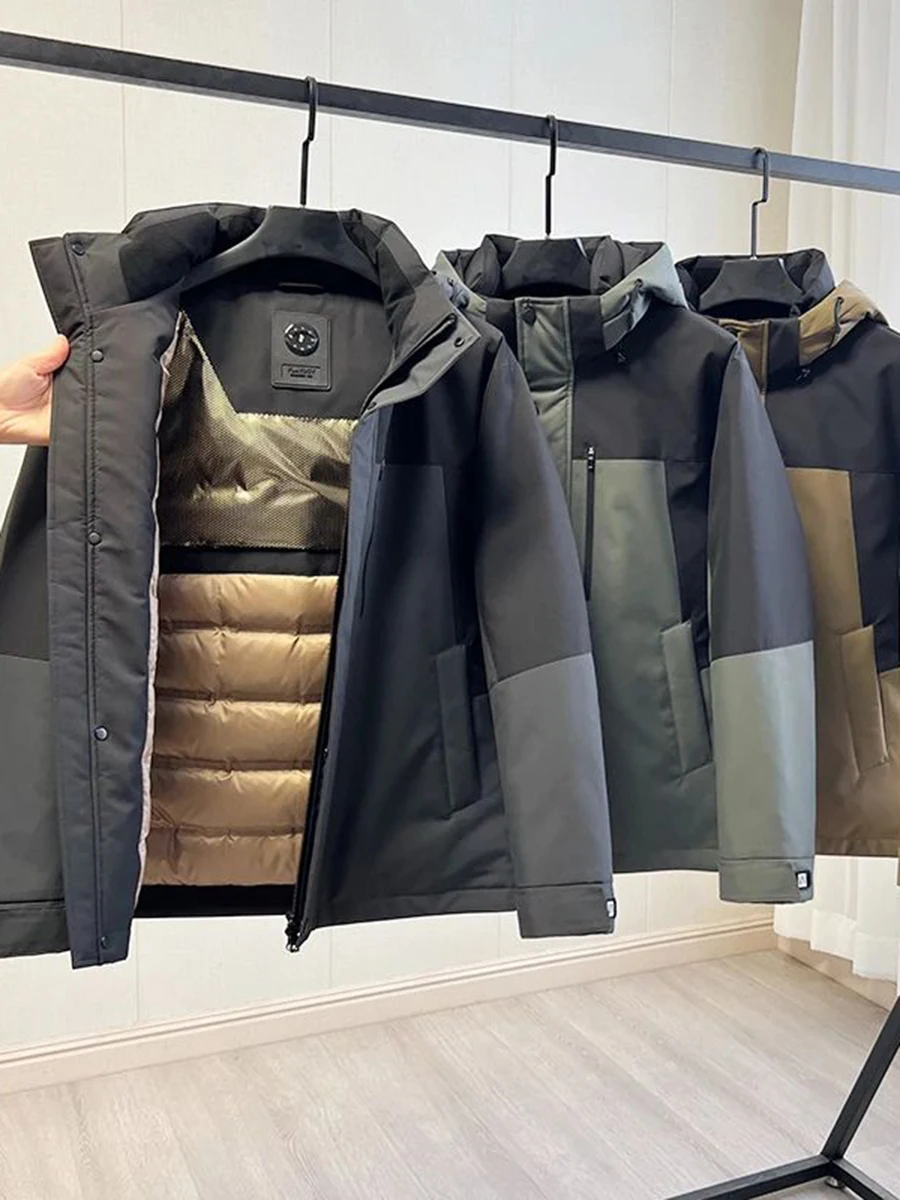 

90 Duck down Thickened Outdoor Men's Winter Jacket Color Block Style Waterproof And Windproof Casual Wear Zipper Closure
