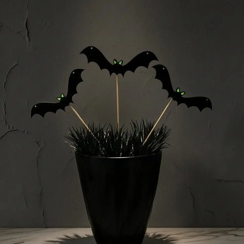 Spooky Garden Ornaments Outdoor Lawn Decorations Halloween Bat Garden Stake with Glowing Green Eyes Waterproof for Haunted
