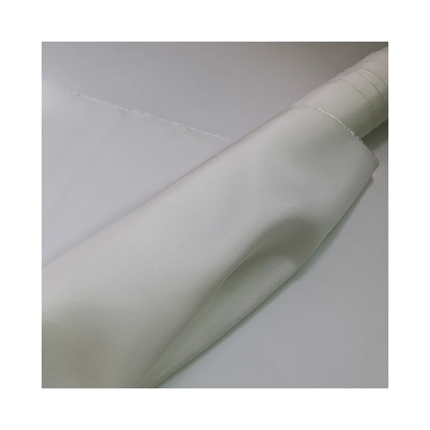 Qu’est-ce que le polyester chaud et comment l’utiliser efficacement