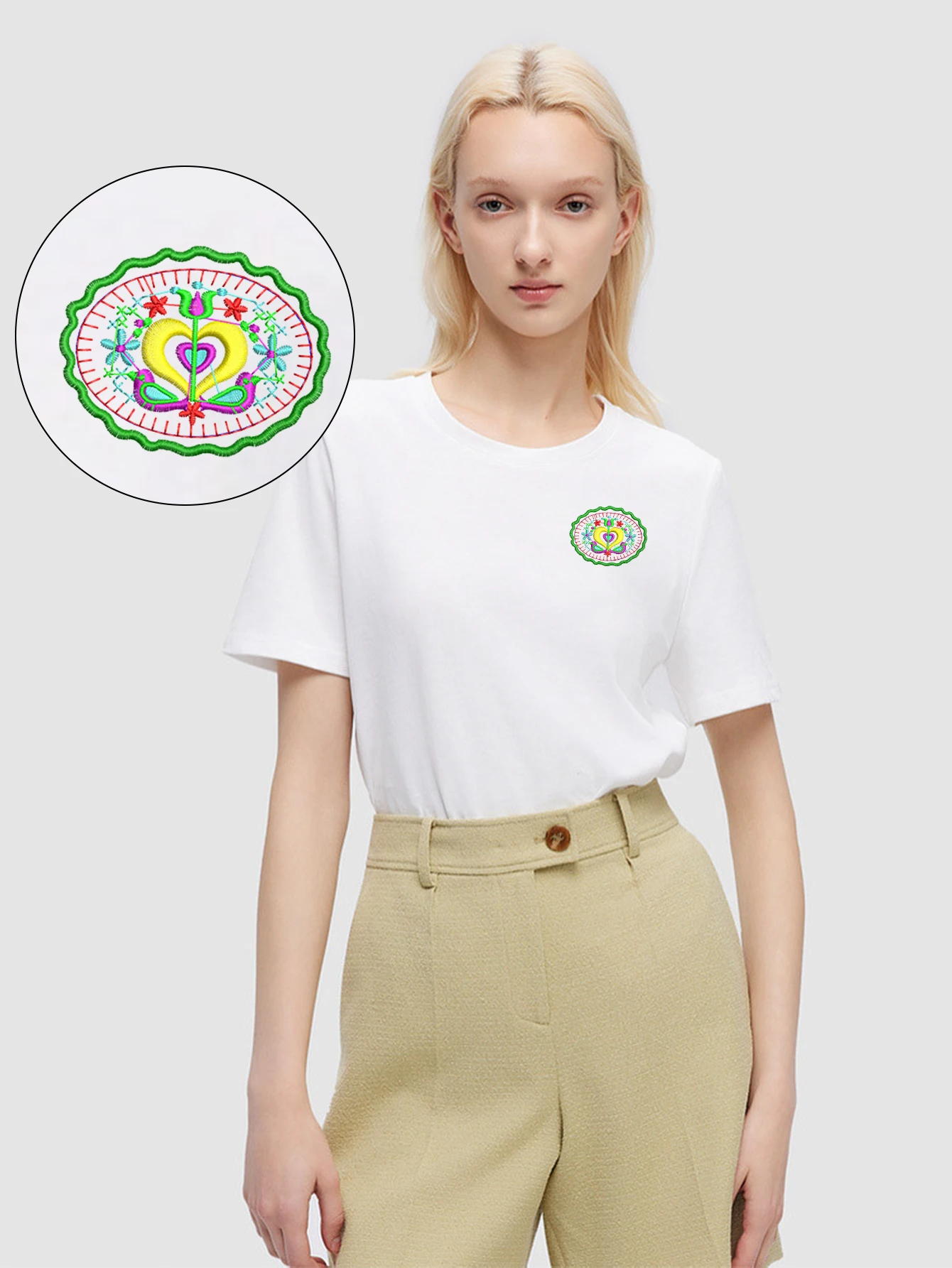 

100% Cotton All-Season Tee: Playful Cartoon Disc Embroidery - Relaxed Fit, Street Edge - Top Pick for Outdoor Fun