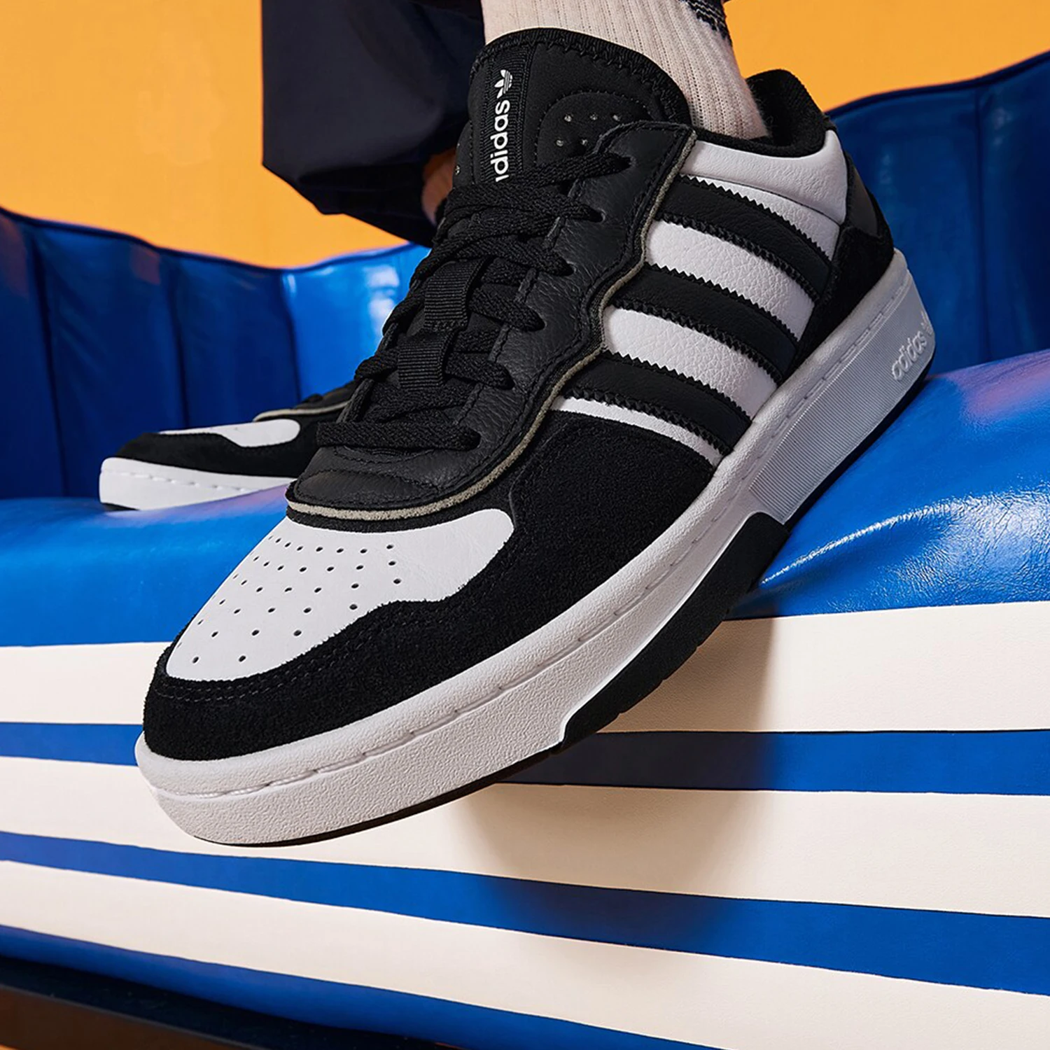 

Adidas Originals COURT REFIT Unisex Casual Sneakers ID6067