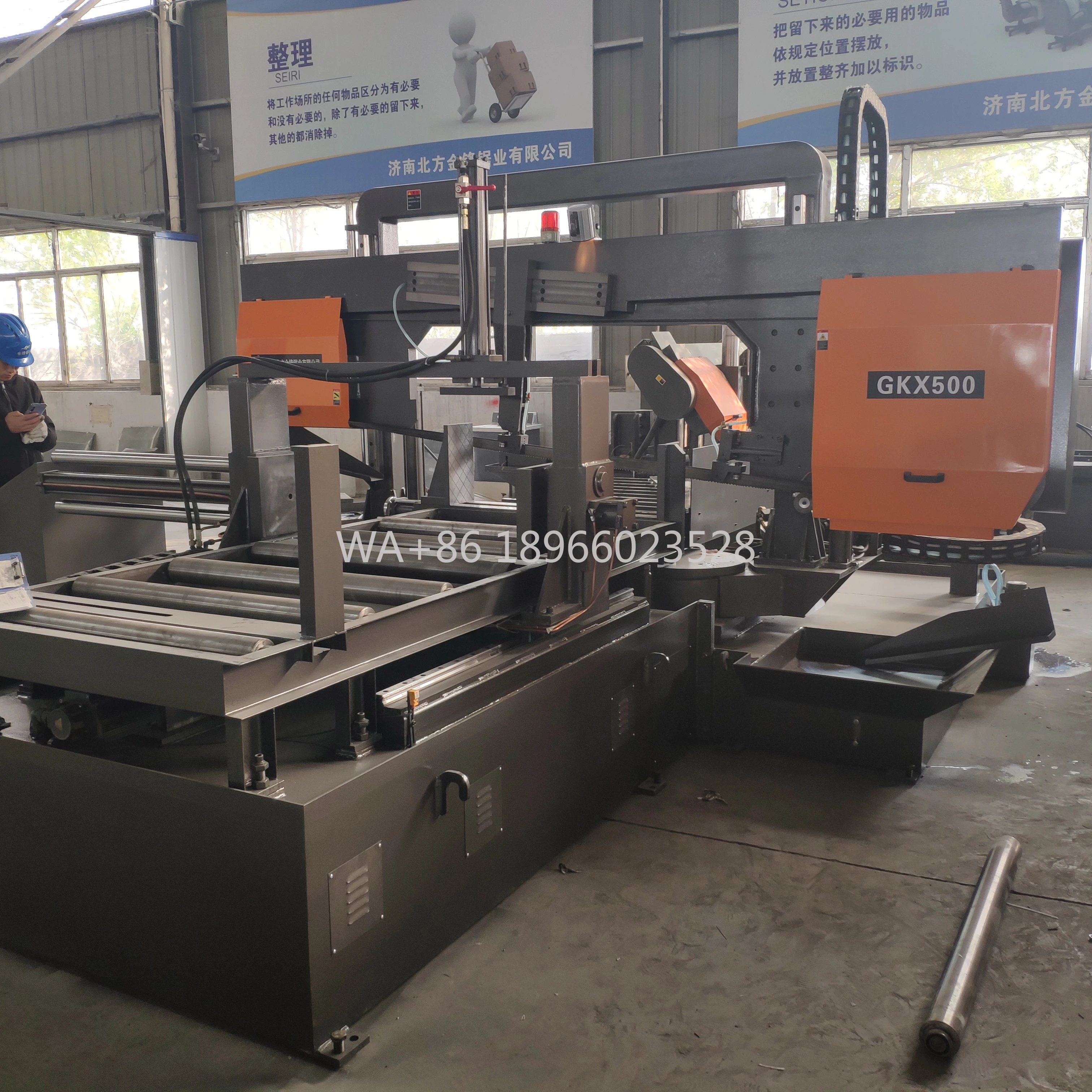 

Double Column Automatic Band Saw Machine GKX500 PLC Controlled with 0-60° Adjustable Angle and Auto Feed System