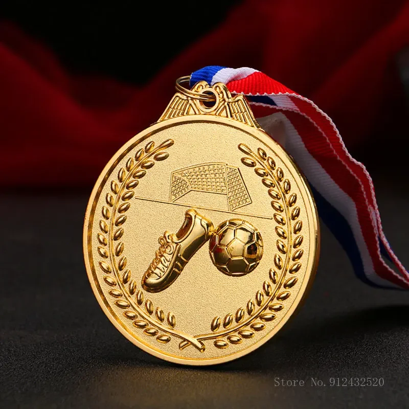 Customized Metal Football Medals Competition Awards Gold Silver and Copper Home Decor Neck Hanging Medals Be in Common Use, 3Pcs