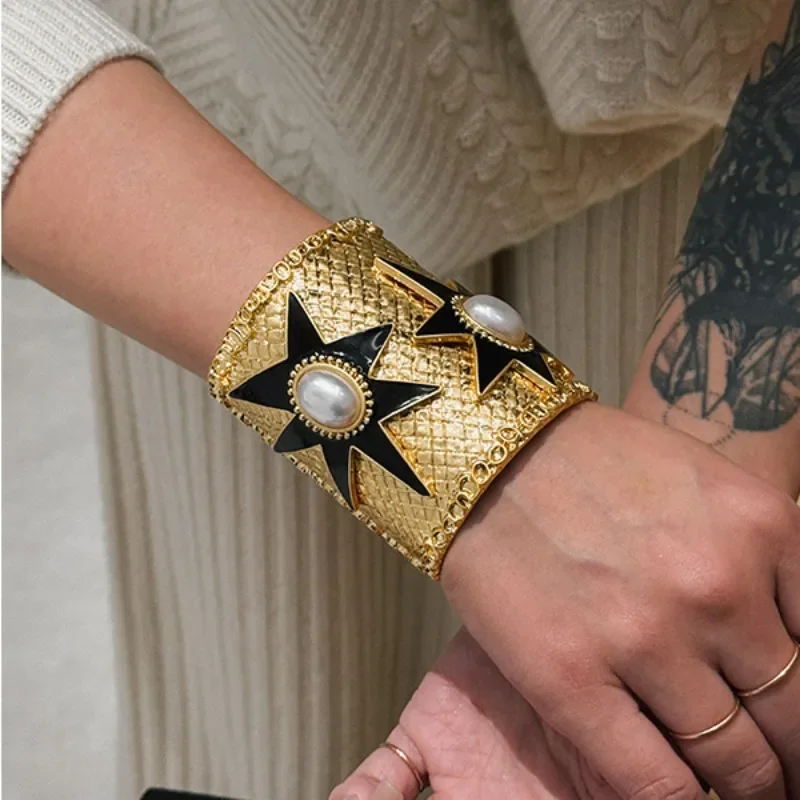 Designer Luxury Vintage Medieval Starfish Series Wide Bangles for Women Version Retro Bracelet High-end Bangles Female