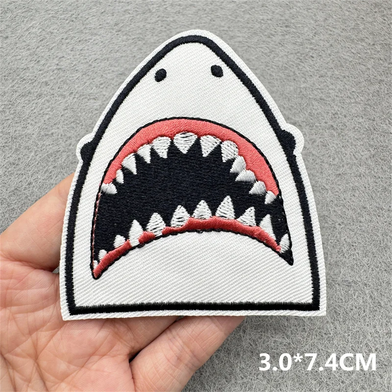 Daisy Sunflower Embroidered Patches For Clothing DIY Iron On Patches Cartoon Fusible Patches on Clothes Sticker Applique