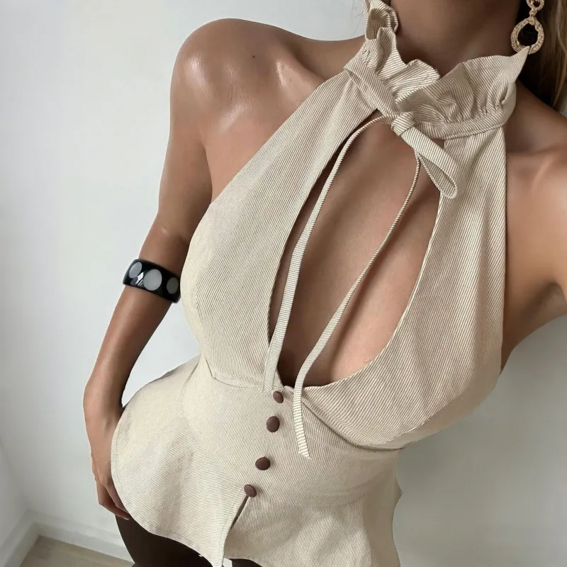 

2026 Spring Vintage Halter Neck Top For Women Retro Ruffle Trim Button Down Cut Out Slim Fit Sleeveless Vest Y2K Streetwear Top