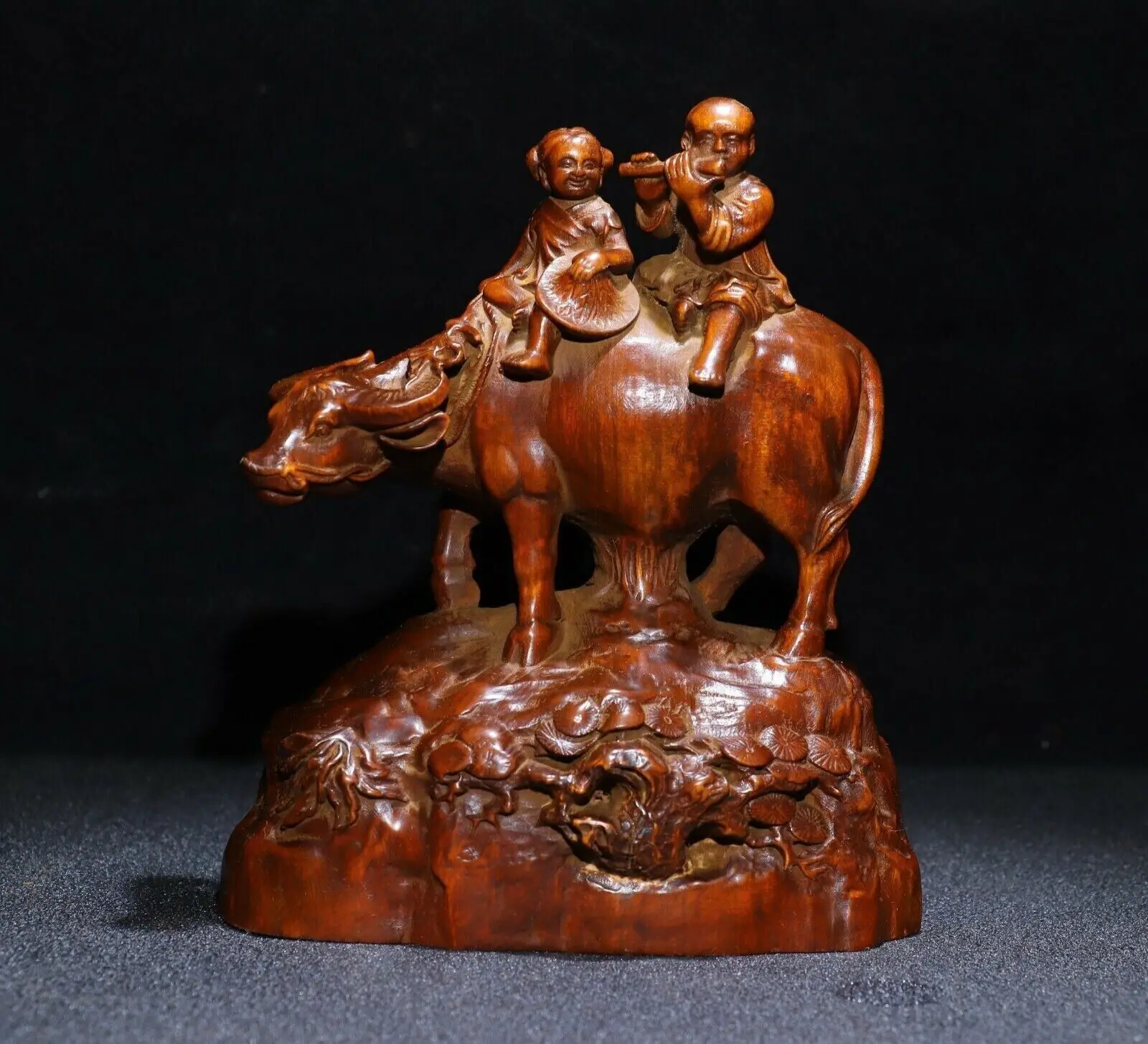 

13 cm China Boxwood Natural old wood carving Shepherd boy riding a bull statue